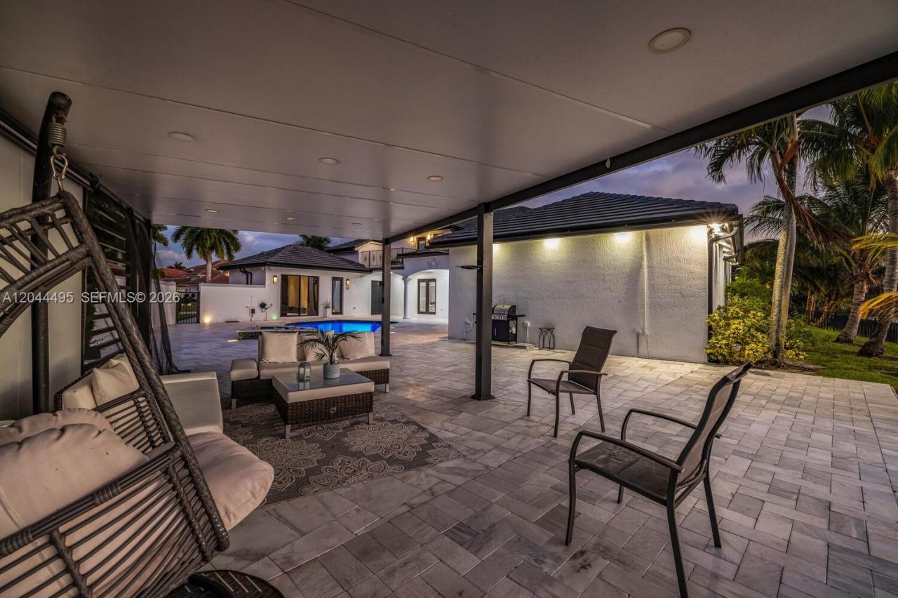 3910 SW 186th Ter , Miramar, FL 33029 Photo