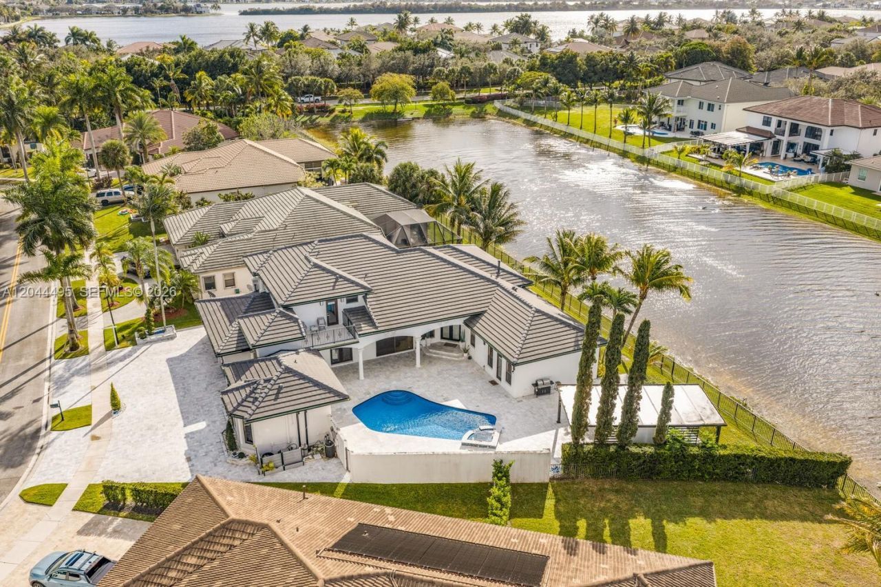 3910 SW 186th Ter , Miramar, FL 33029 Photo
