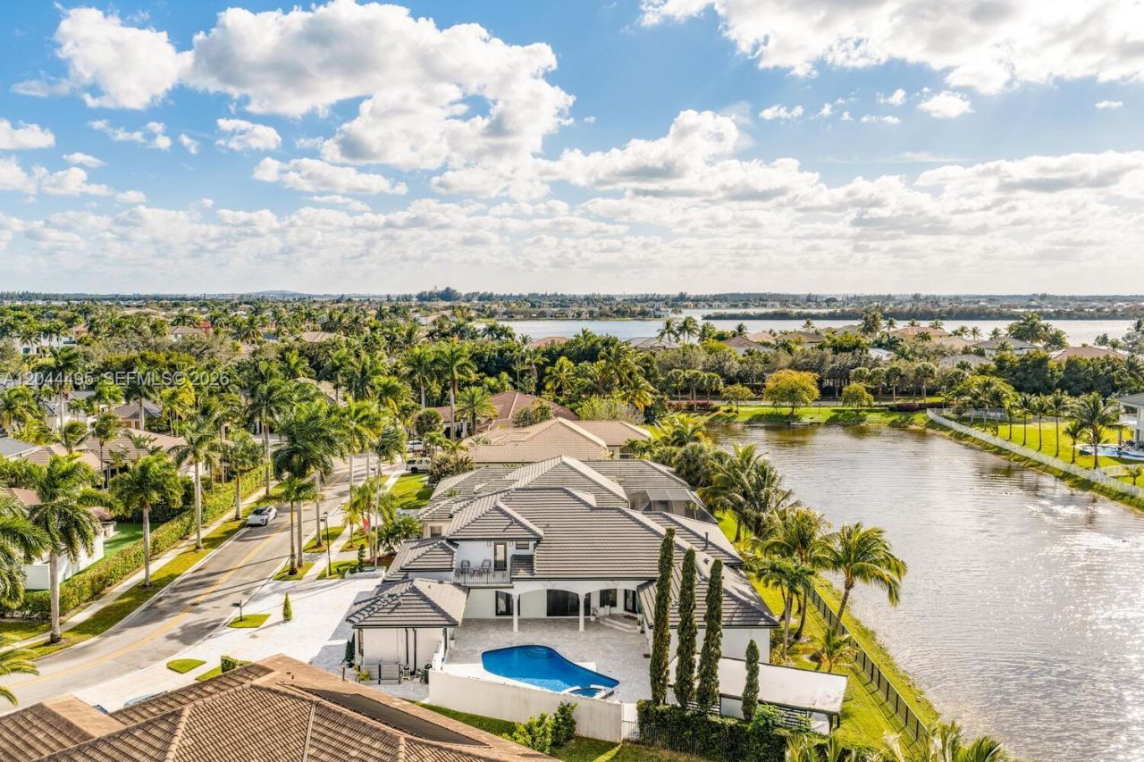 3910 SW 186th Ter, Miramar, FL 33029 Photo