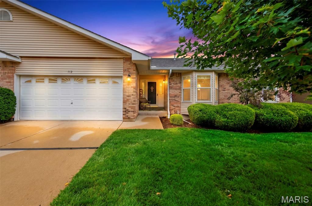 183 Southern Oaks Court, Unit 11B, Saint Charles, MO 63303 Main Photo