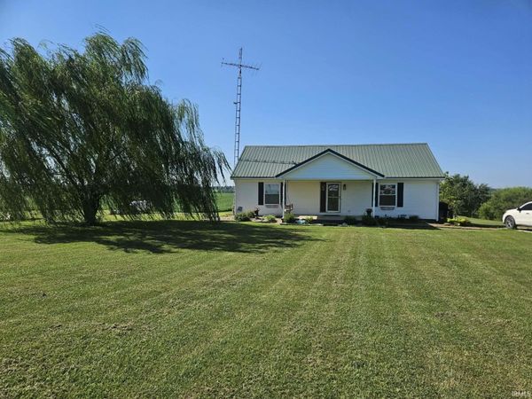 13612 E 800 S Road, Loogootee, IN 47553