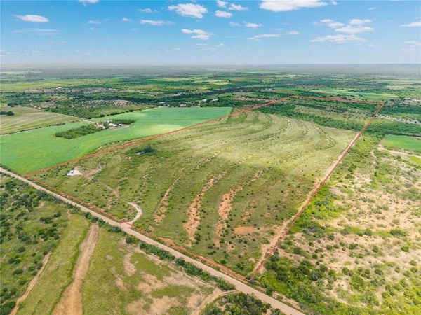 1050 County Road 258 , Santa Anna, TX 76878