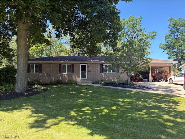 2704 Dal Drive , Norton, OH 44203