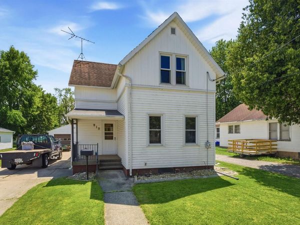 915 W HAWES AVENUE, Appleton, WI 54914