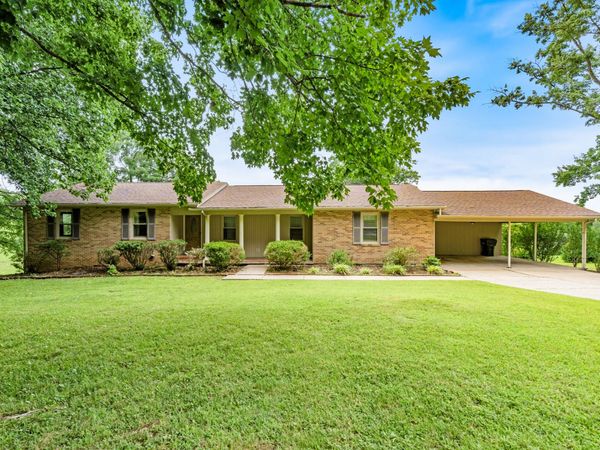 2054 Ridgecrest Cir , Dickson, TN 37055