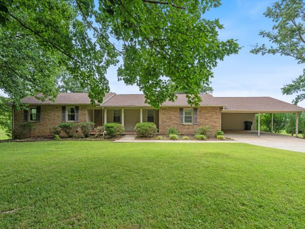 2054 Ridgecrest Cir , Dickson, TN 37055