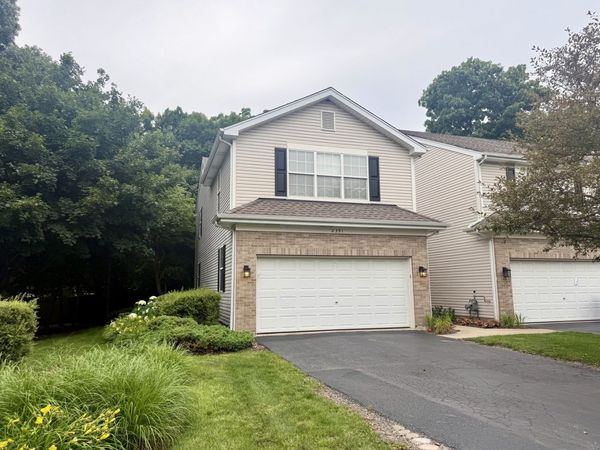 2391 Stoughton Circle , Aurora, IL 60502