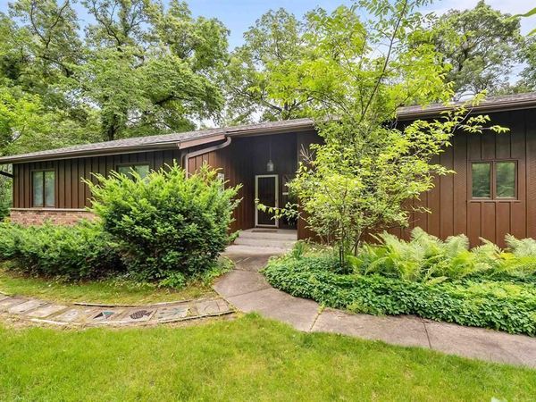 7762 SINGING BIRD Circle , Roscoe, IL 61073