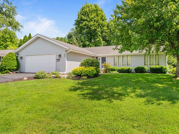 667 Westport Drive , Rockton, IL 61072