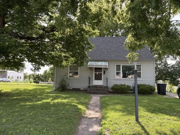 3432 9th Street , Rock Island, IL 61201