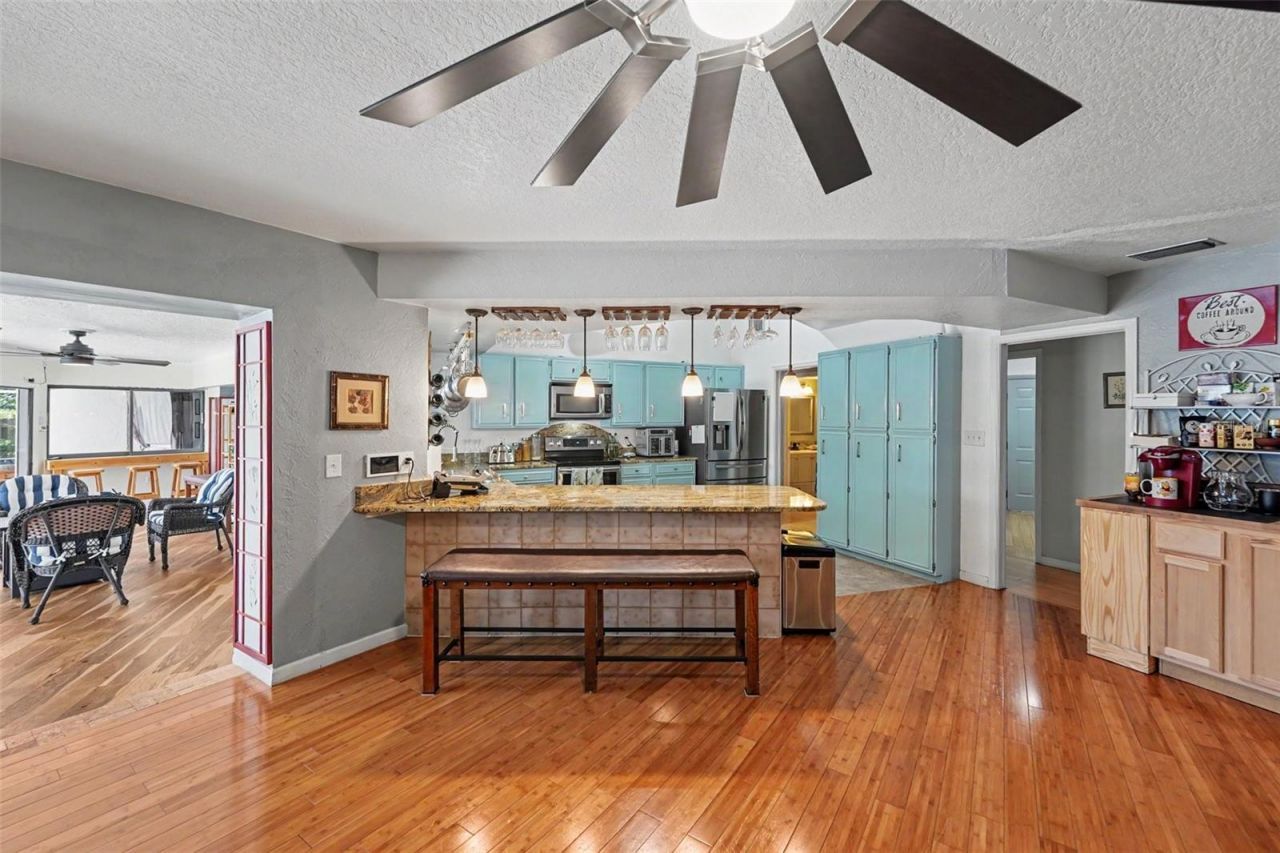 1615 Saint Pauls Drive, Clearwater, FL 33764 Photo