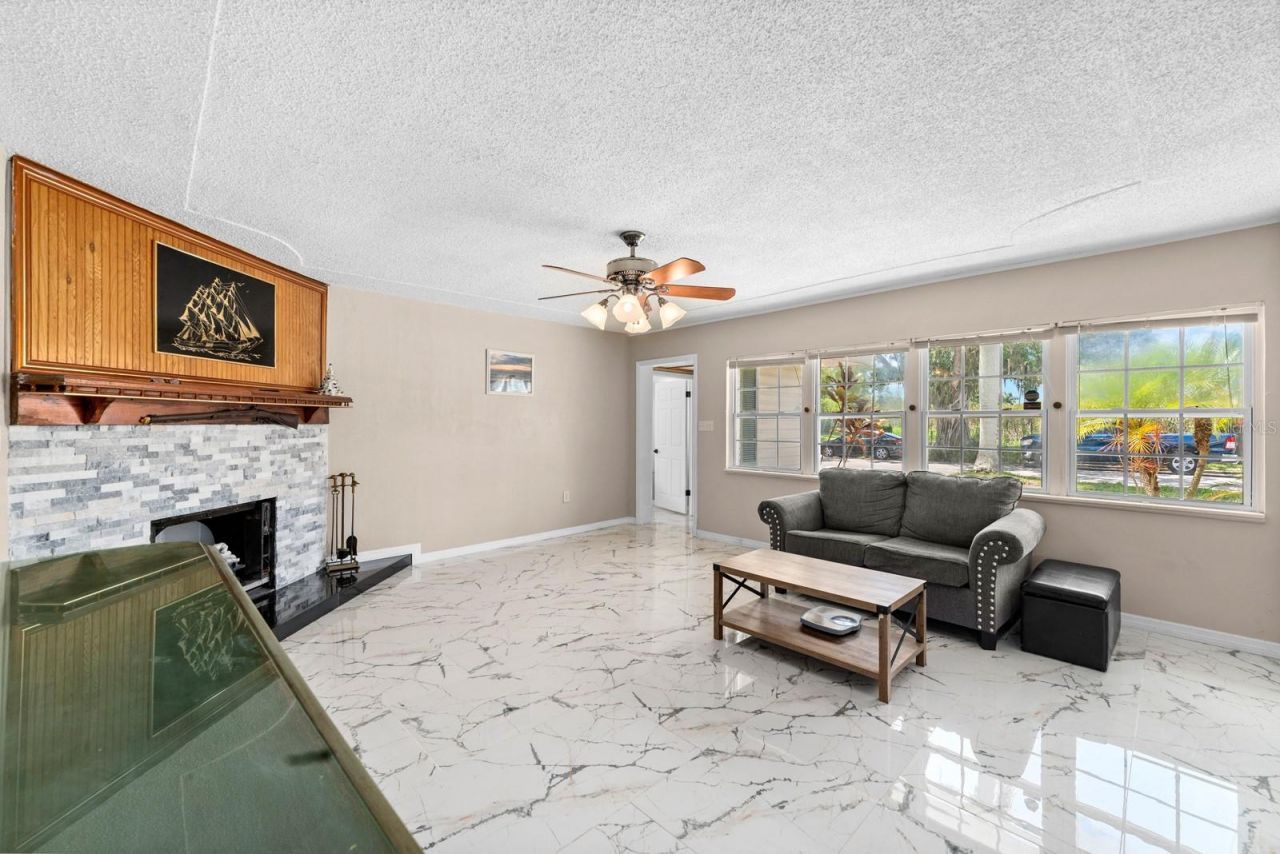 2415 2nd Avenue E, Bradenton, FL 34208 Photo