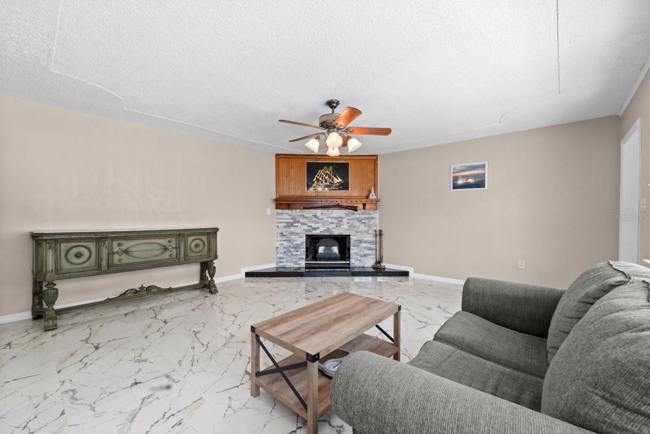 2415 2nd Avenue E, Bradenton, FL 34208 Photo