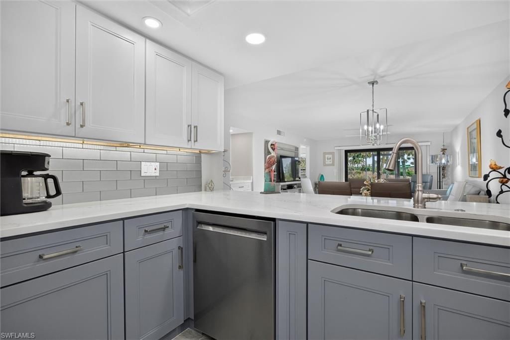 12090 Kelly Greens Blvd, Unit 111, Fort Myers, FL 33908 Photo