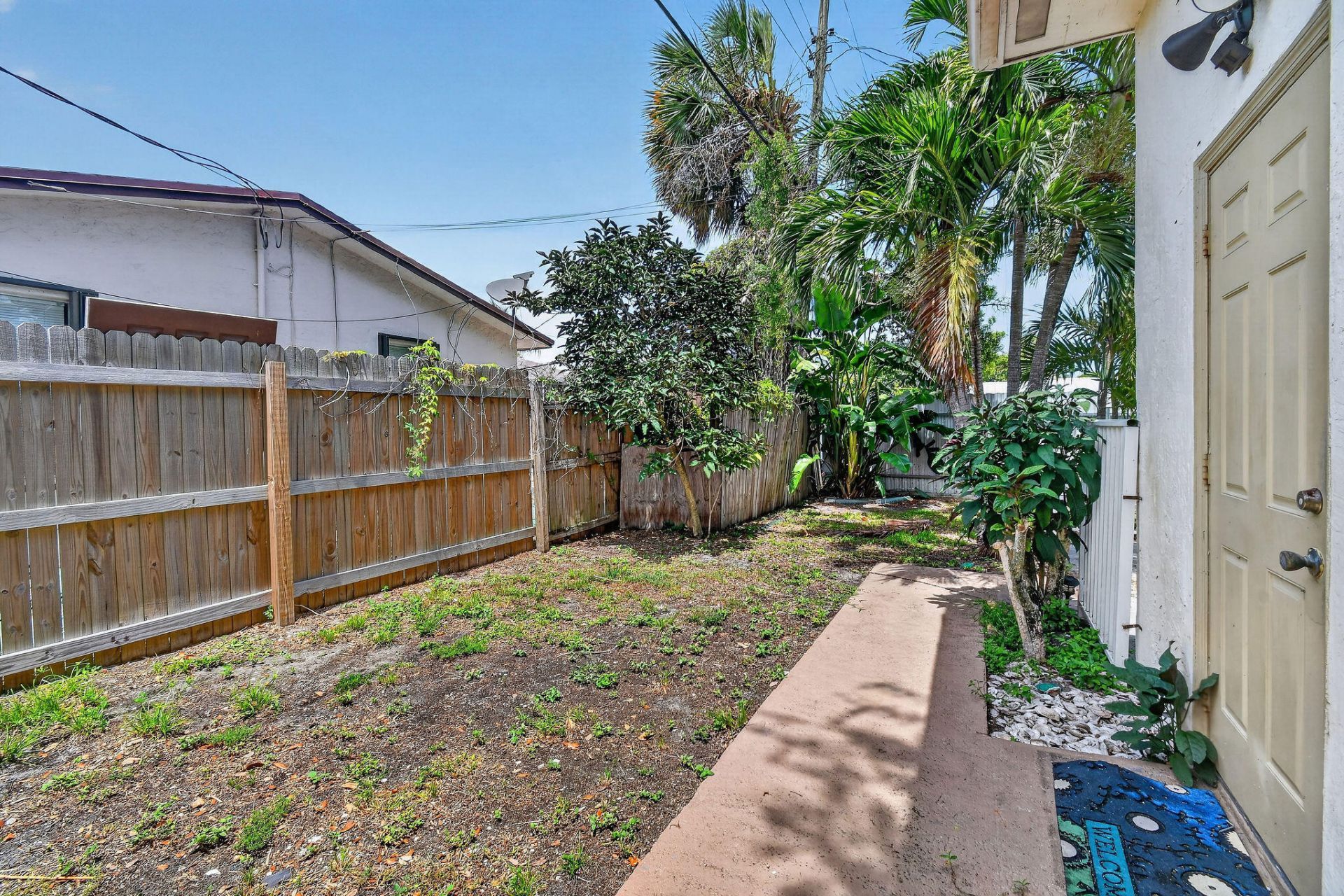 1005 Selkirk Street, West Palm Beach, FL 33405 Photo