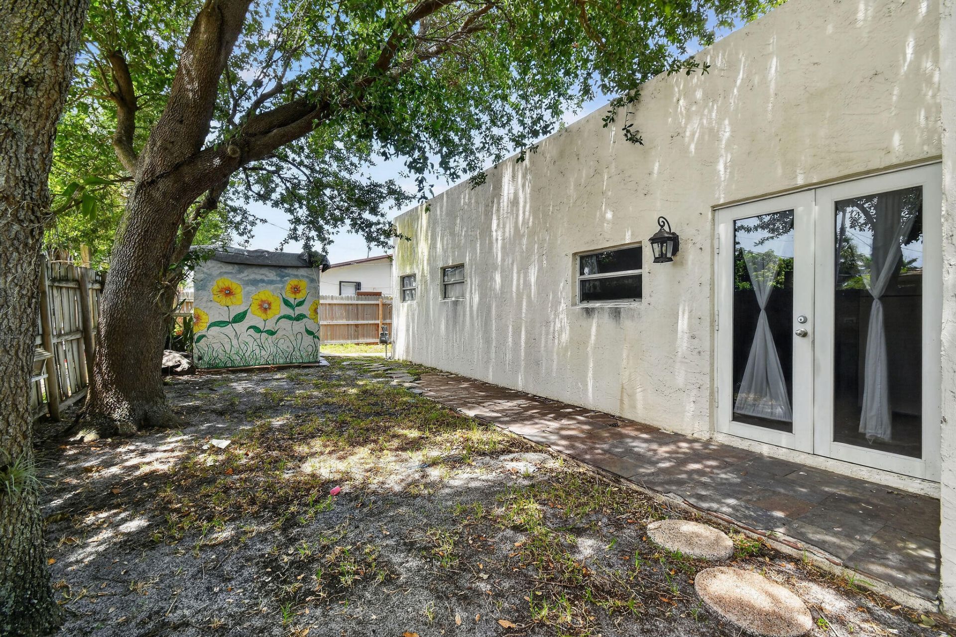 1005 Selkirk Street, West Palm Beach, FL 33405 Photo