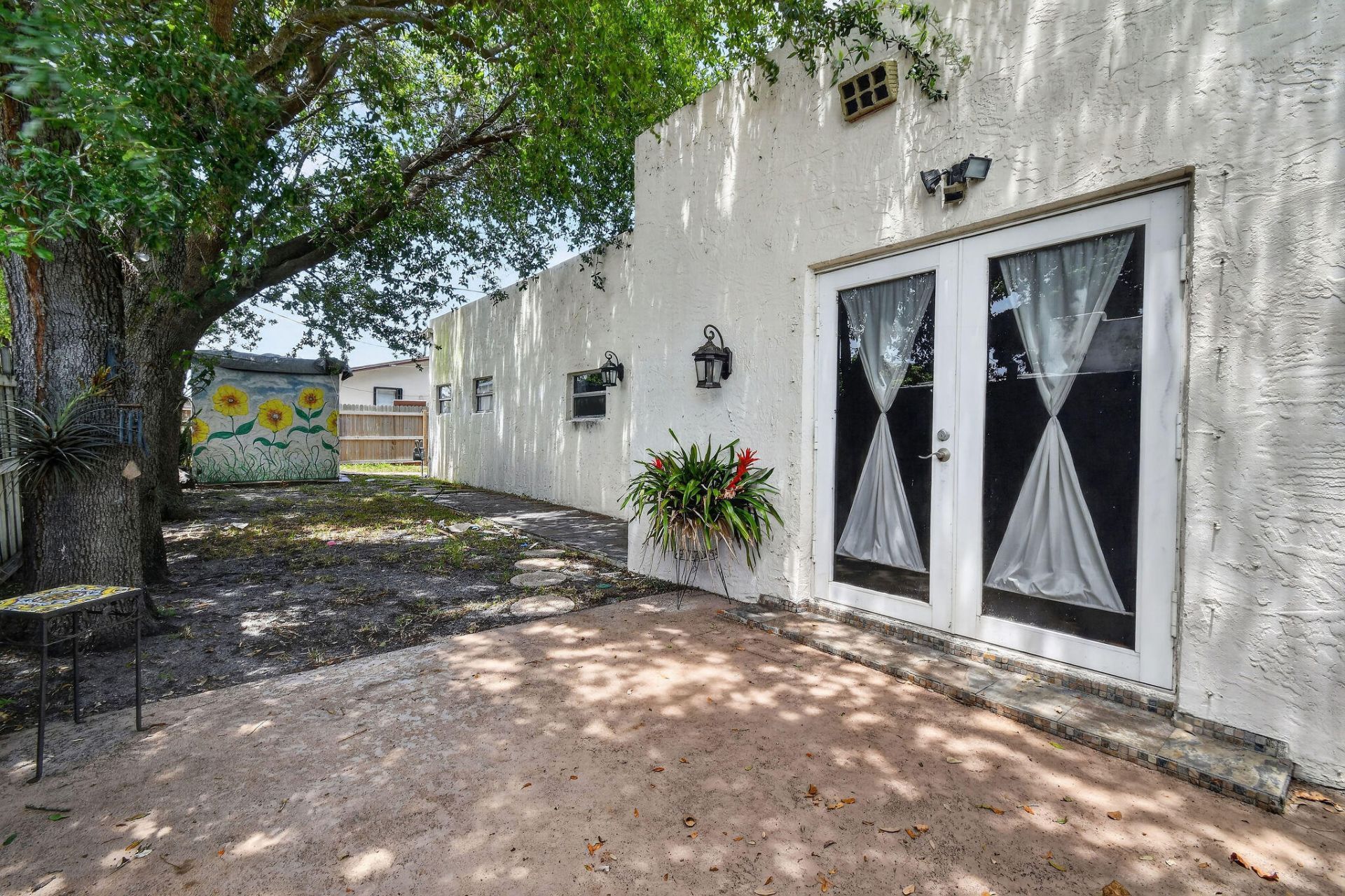 1005 Selkirk Street, West Palm Beach, FL 33405 Photo