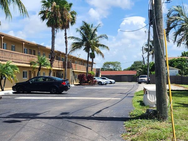 620 NW 7th Avenue, Unit 28, Pompano Beach, FL 33060