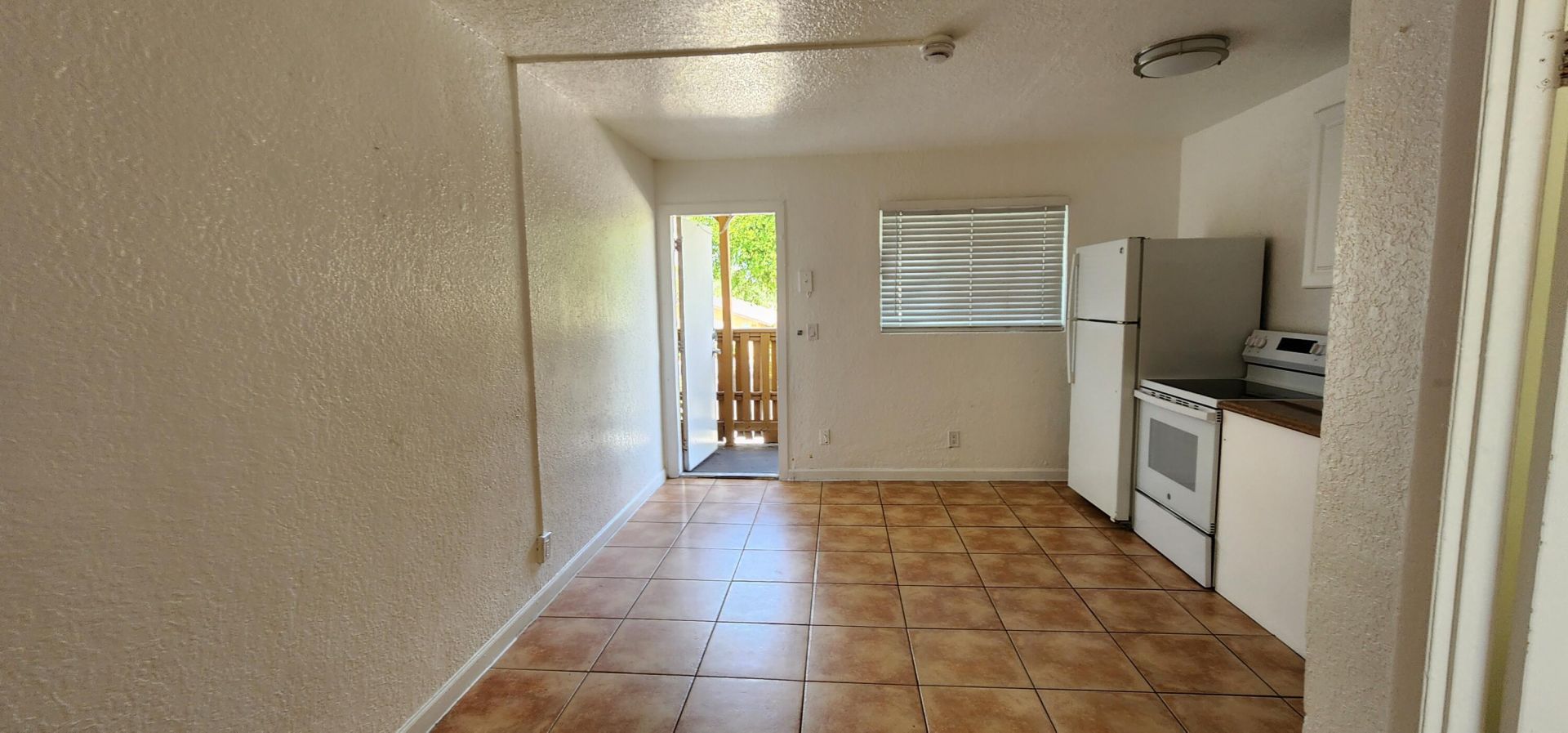 620 NW 7th Avenue, Unit 28, Pompano Beach, FL 33060 Photo