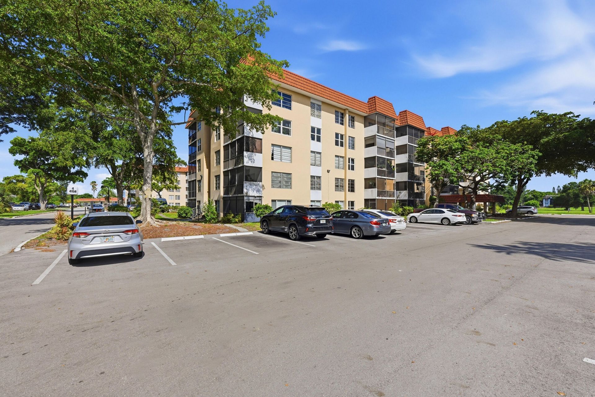 4158 Inverrary Drive, Unit 511, Lauderhill, FL 33319 Photo