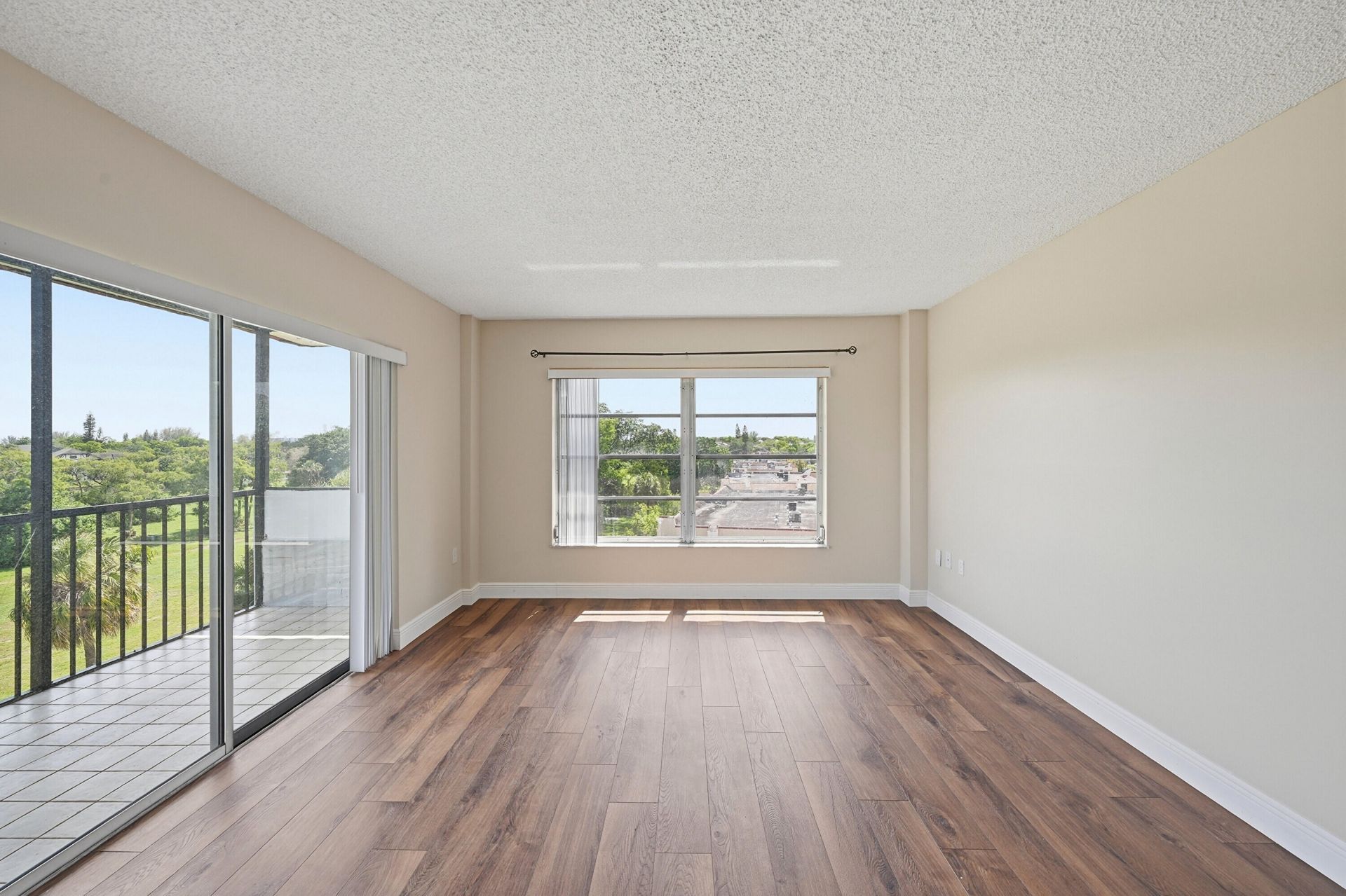 4158 Inverrary Drive, Unit 511, Lauderhill, FL 33319 Photo
