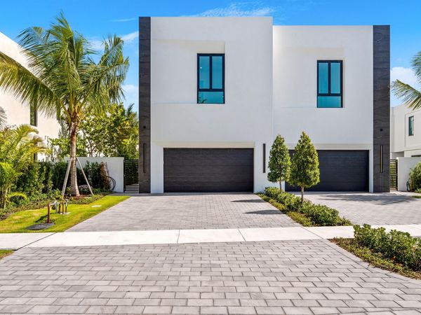 723 Lake Avenue N, Delray Beach, FL 33483