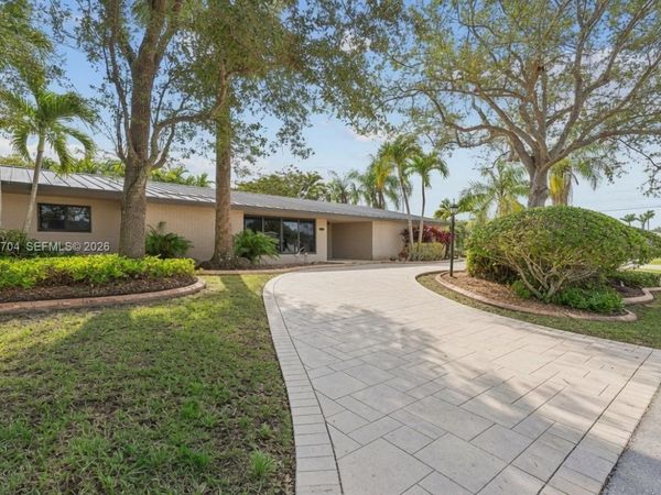 7430 SW 142nd Ter , Palmetto Bay, FL 33158