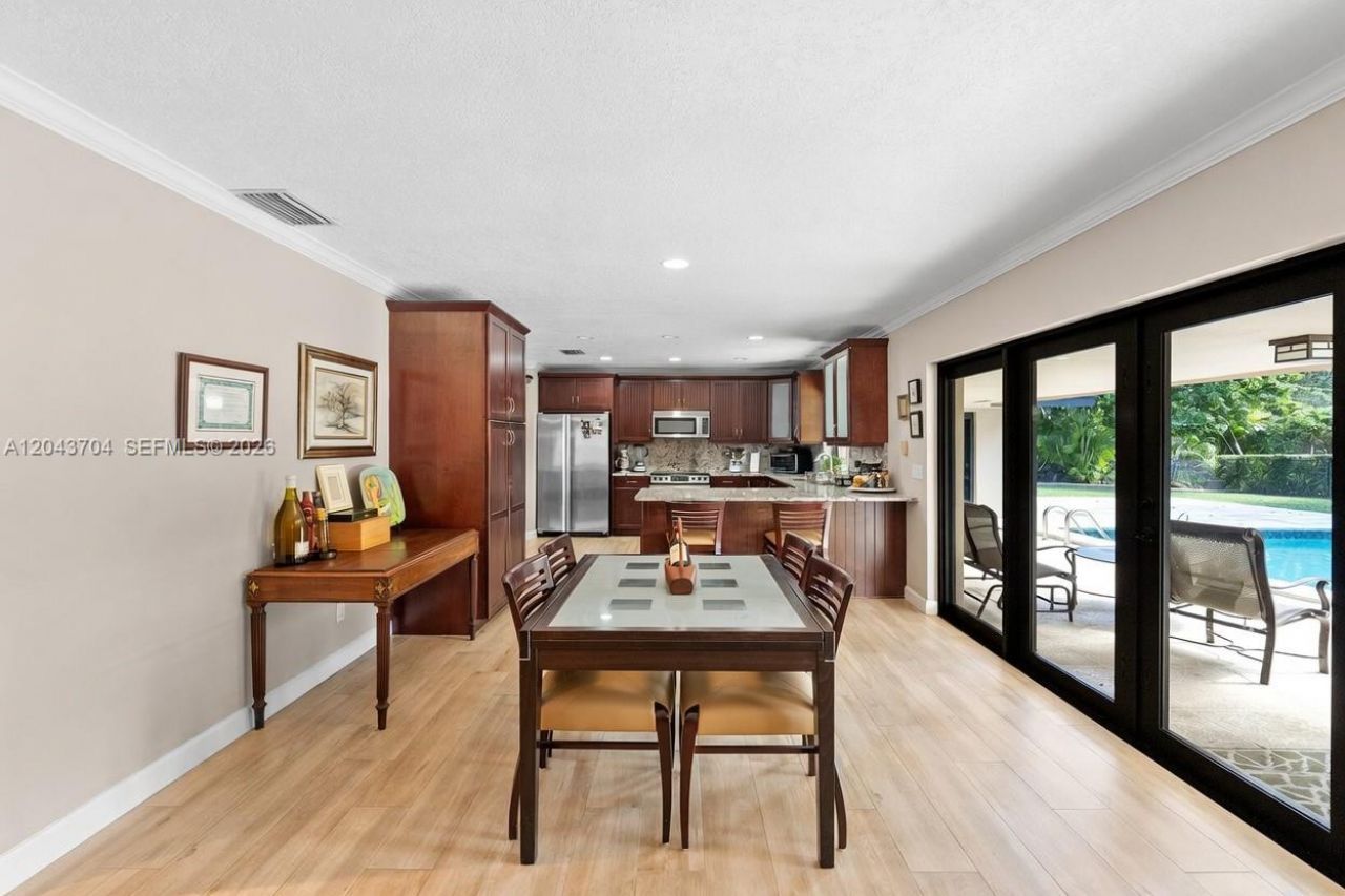 7430 SW 142nd Ter, Palmetto Bay, FL 33158 Photo