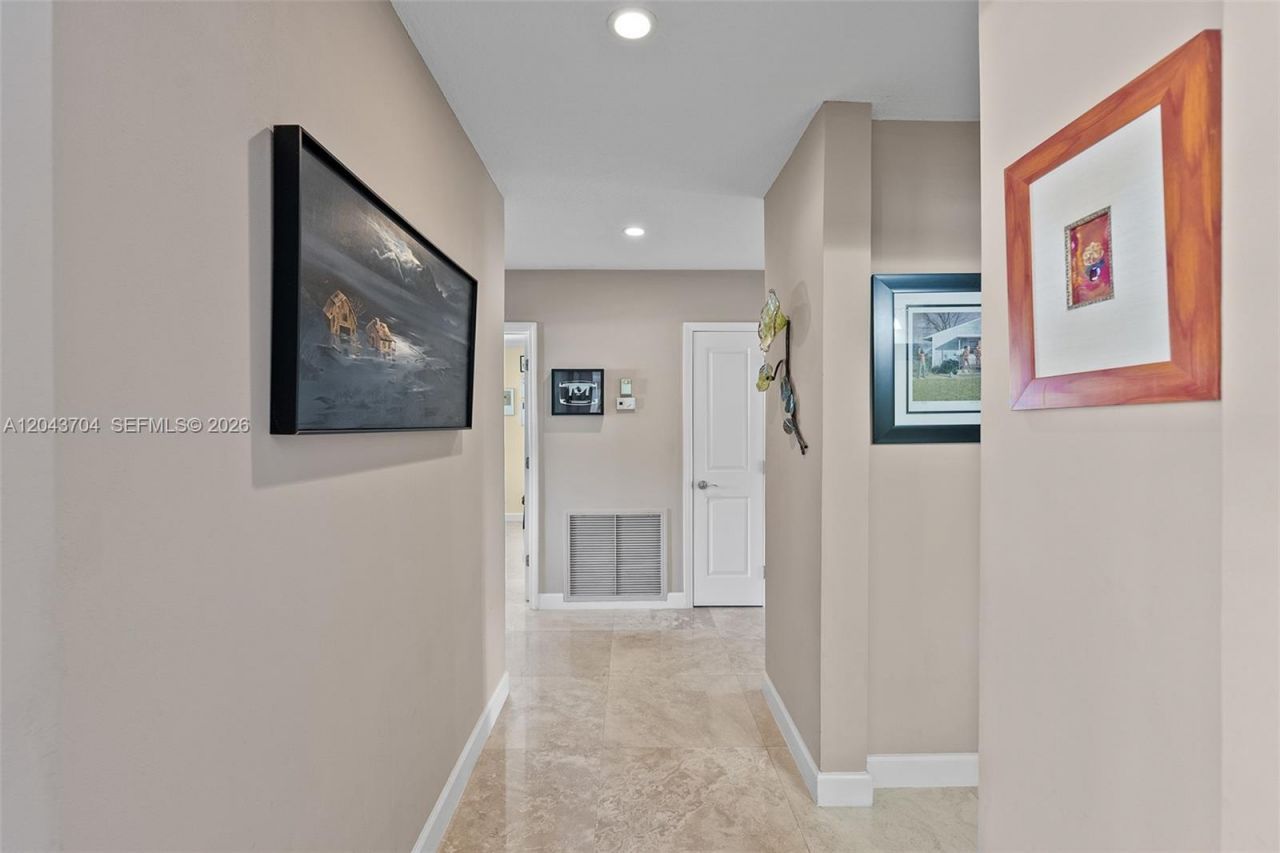 7430 SW 142nd Ter, Palmetto Bay, FL 33158 Photo