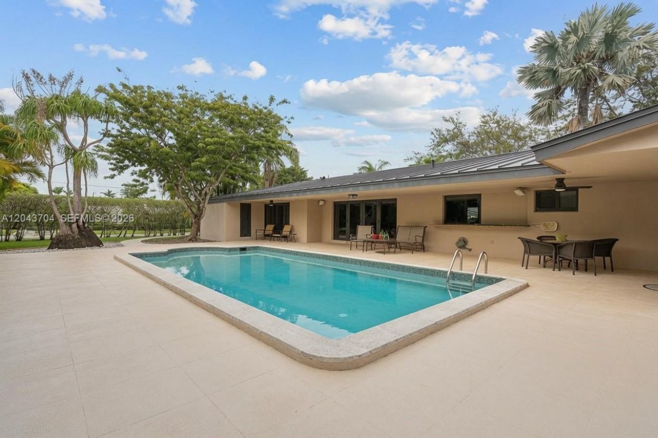 7430 SW 142nd Ter, Palmetto Bay, FL 33158 Photo