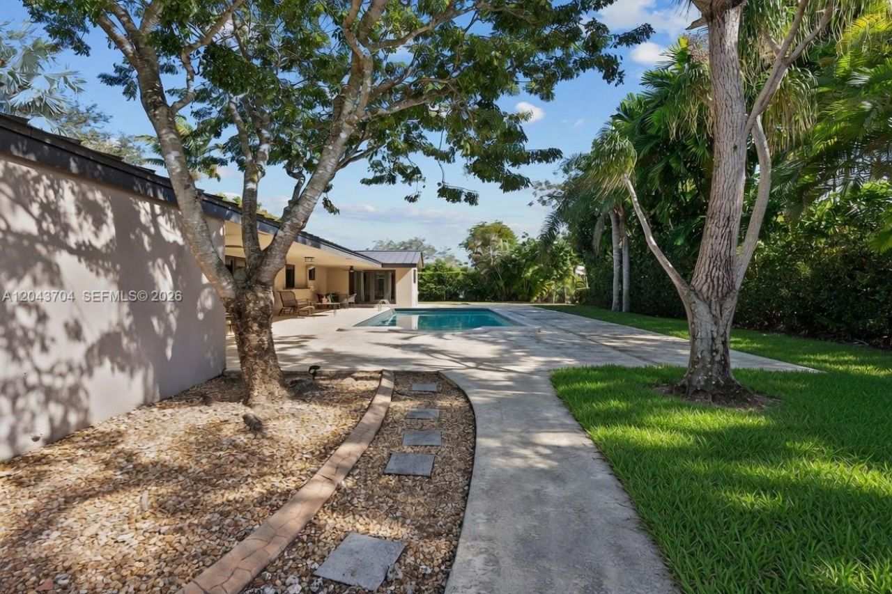 7430 SW 142nd Ter , Palmetto Bay, FL 33158 Photo