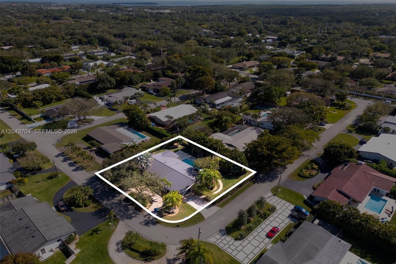 7430 SW 142nd Ter, Palmetto Bay, FL 33158 Photo