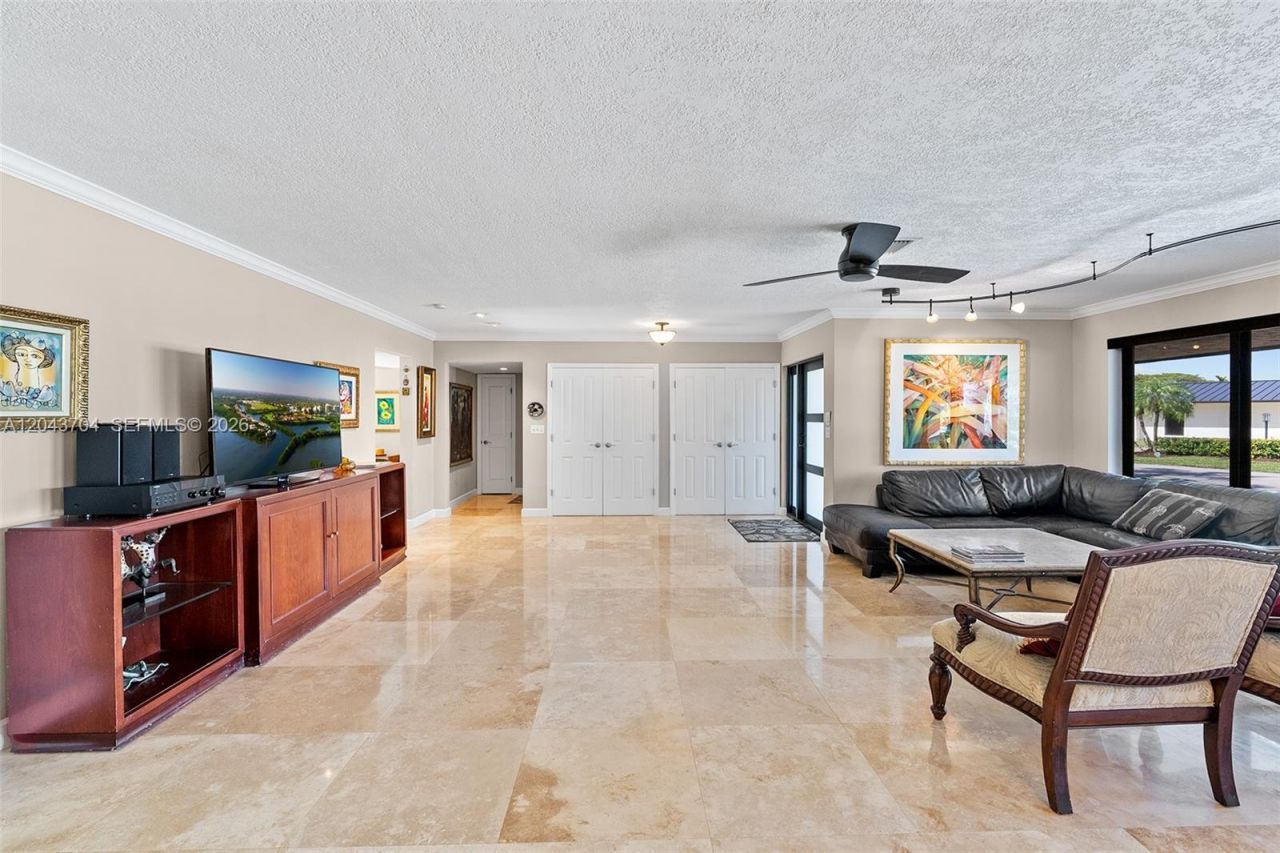 7430 SW 142nd Ter, Palmetto Bay, FL 33158 Photo