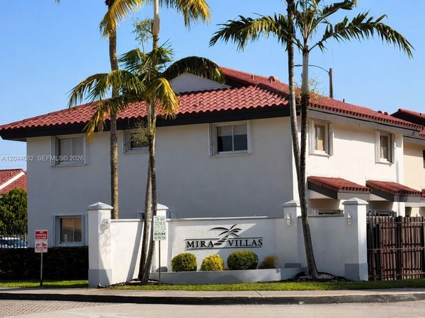 550 NW 82nd Ct, Unit 383, Miami, FL 33126