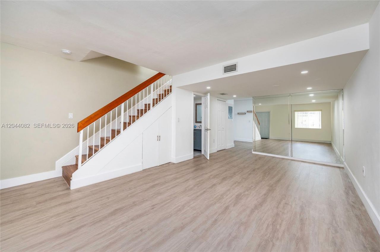 550 NW 82nd Ct, Unit 383, Miami, FL 33126 Photo