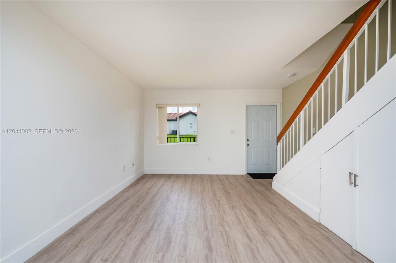 550 NW 82nd Ct, Unit 383, Miami, FL 33126 Photo