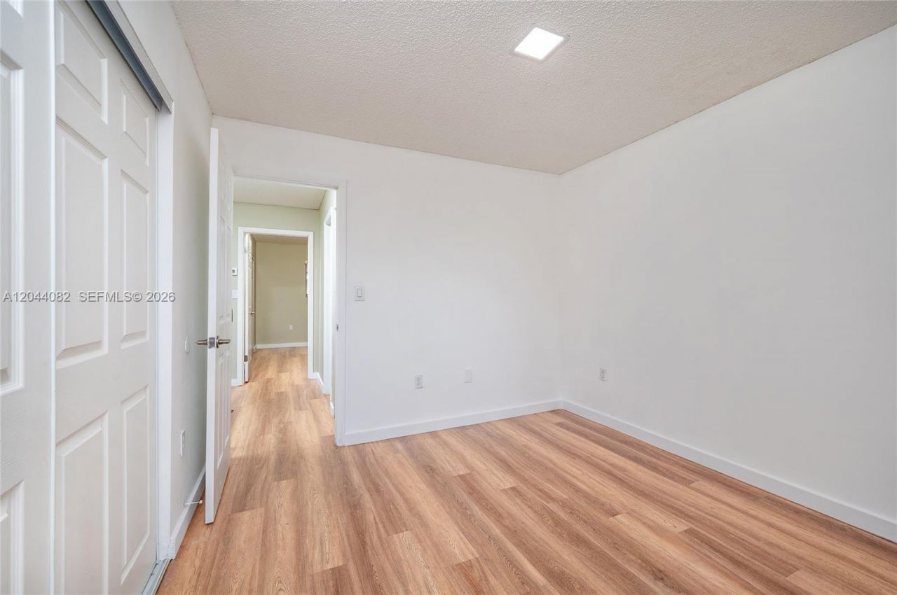 550 NW 82nd Ct, Unit 383, Miami, FL 33126 Photo