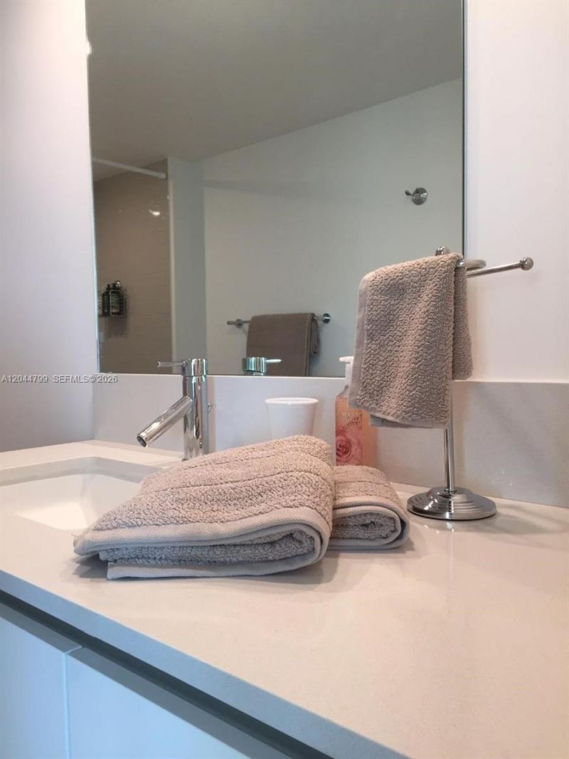 1025 92nd St , Unit 507, Bay Harbor Islands, FL 33154 Photo
