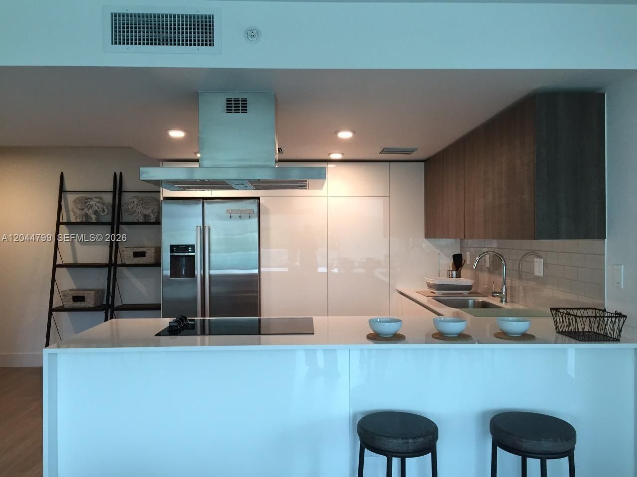 1025 92nd St , Unit 507, Bay Harbor Islands, FL 33154 Photo
