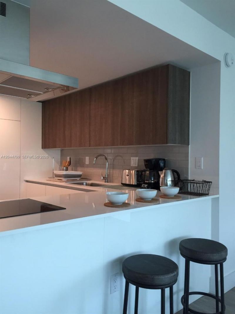 1025 92nd St , Unit 507, Bay Harbor Islands, FL 33154 Photo