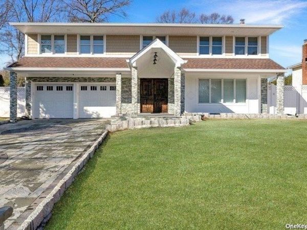 66 Wicks Path , Commack, NY 11725