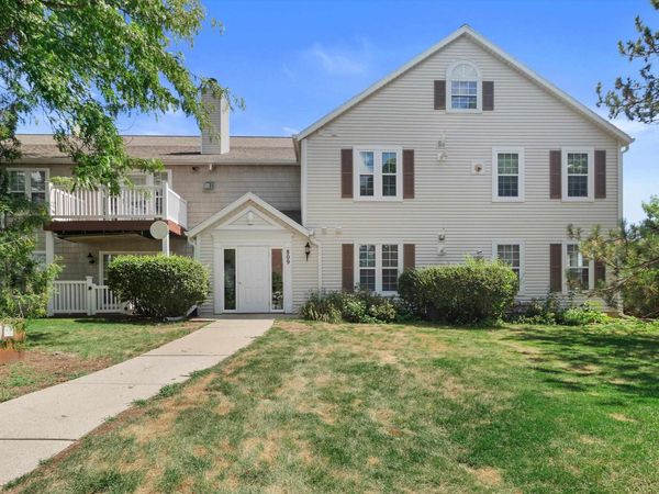 809 Harbor House Drive, Unit 7, Madison, WI 53719