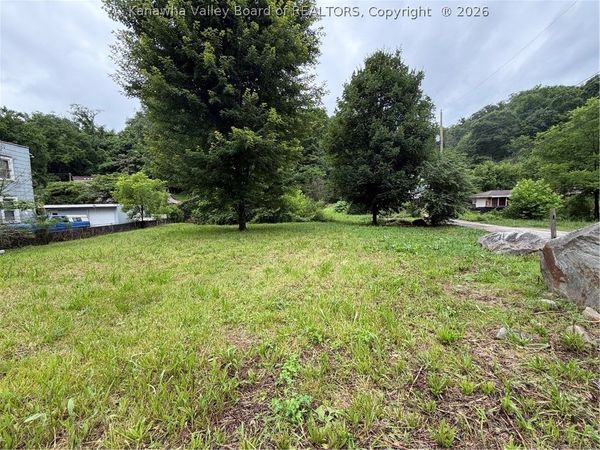 4253 Washington Street W, Charleston, WV 25313