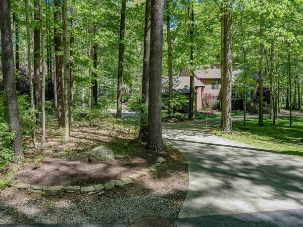 14828 Walnut Creek Drive, Fort Wayne, IN 46814