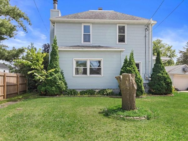 305 2nd Avenue, Lodi, WI 53555