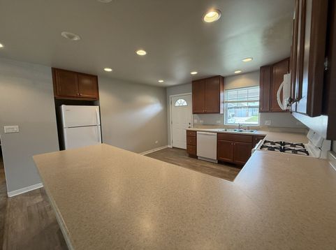 Main Photo