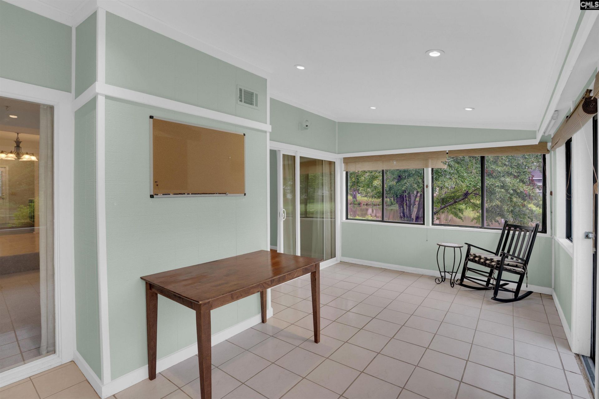 57 Royalgate Drive Photo 16