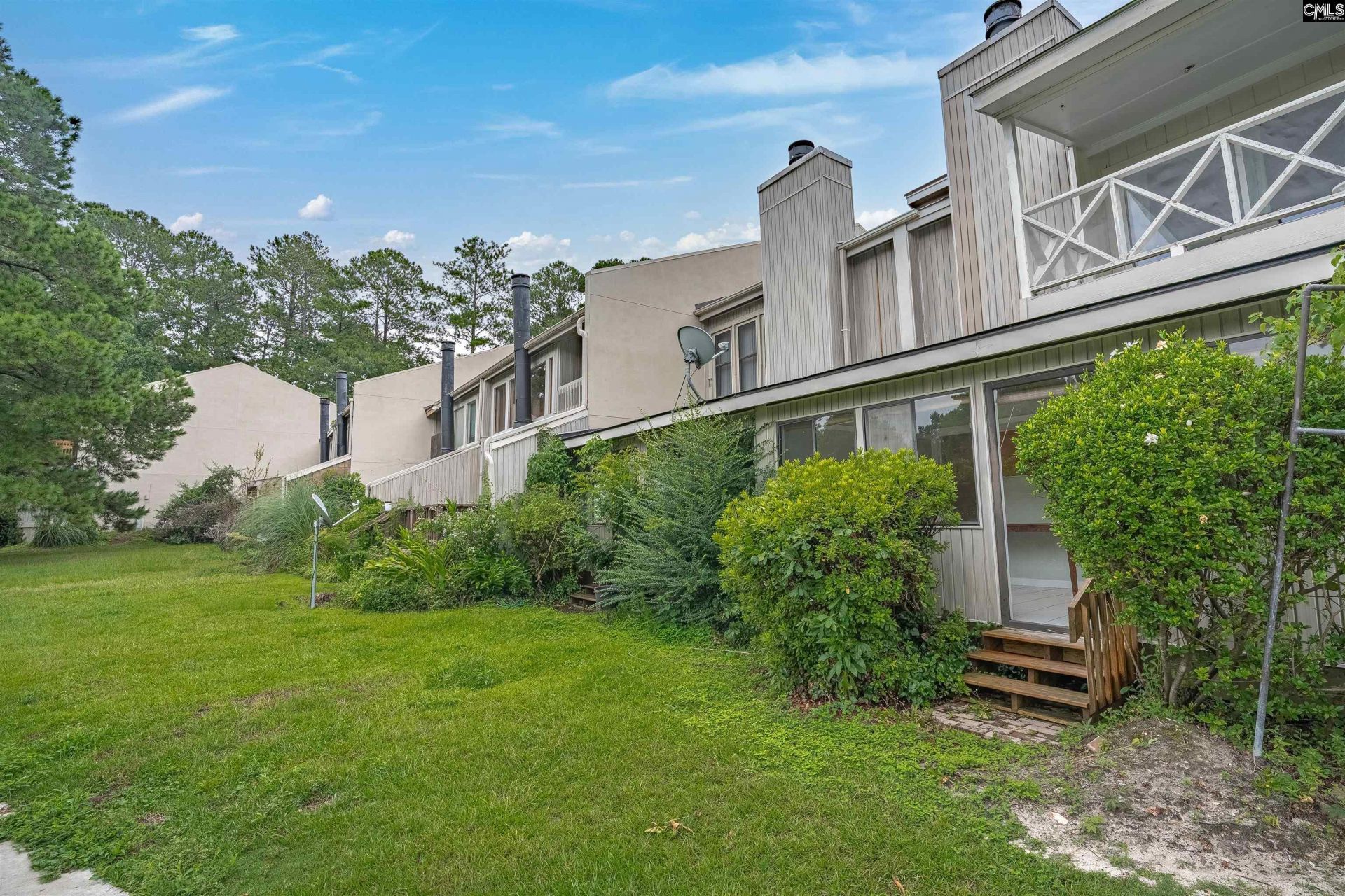 57 Royalgate Drive Photo 40