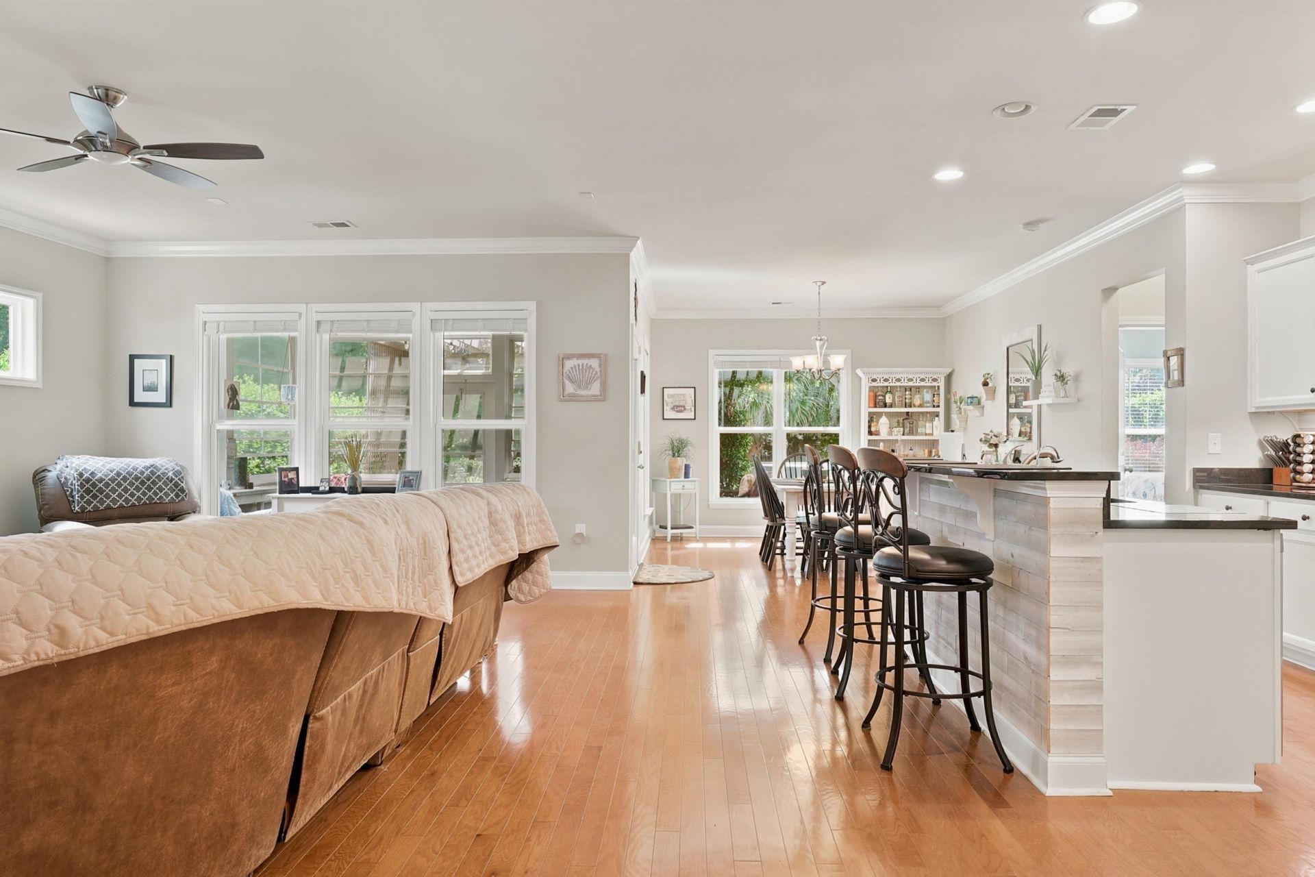 250 Cypress Creek Dr. Photo 18