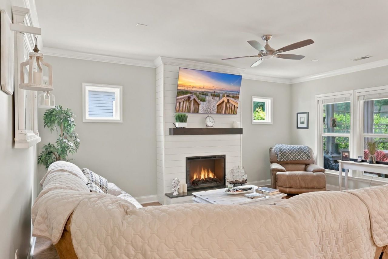 250 Cypress Creek Dr. Photo 19